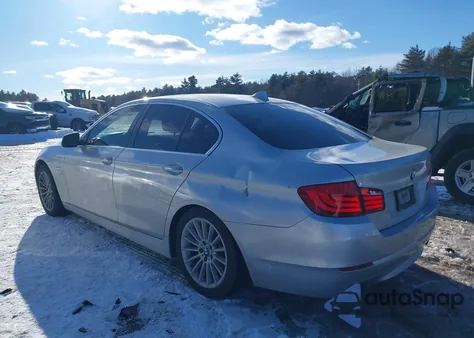 2011 BMW 535I xDrive z USA, uszkodzony, nr VIN WBAFU7C5XBC877558